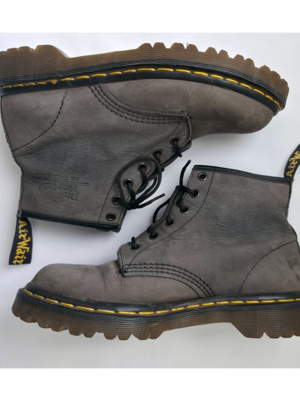 Vintage Dr. Martens 6-Eye Gray Leather Lace-Up Boots Made In England UK6/7M/8W - Picture 4 of 12